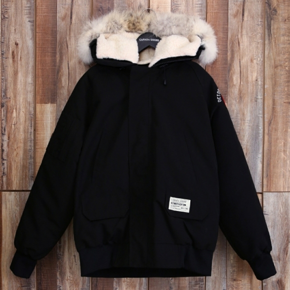 Canada Goose | Jackets & Coats | Canada Goose Chilliwack Bomber Down ...